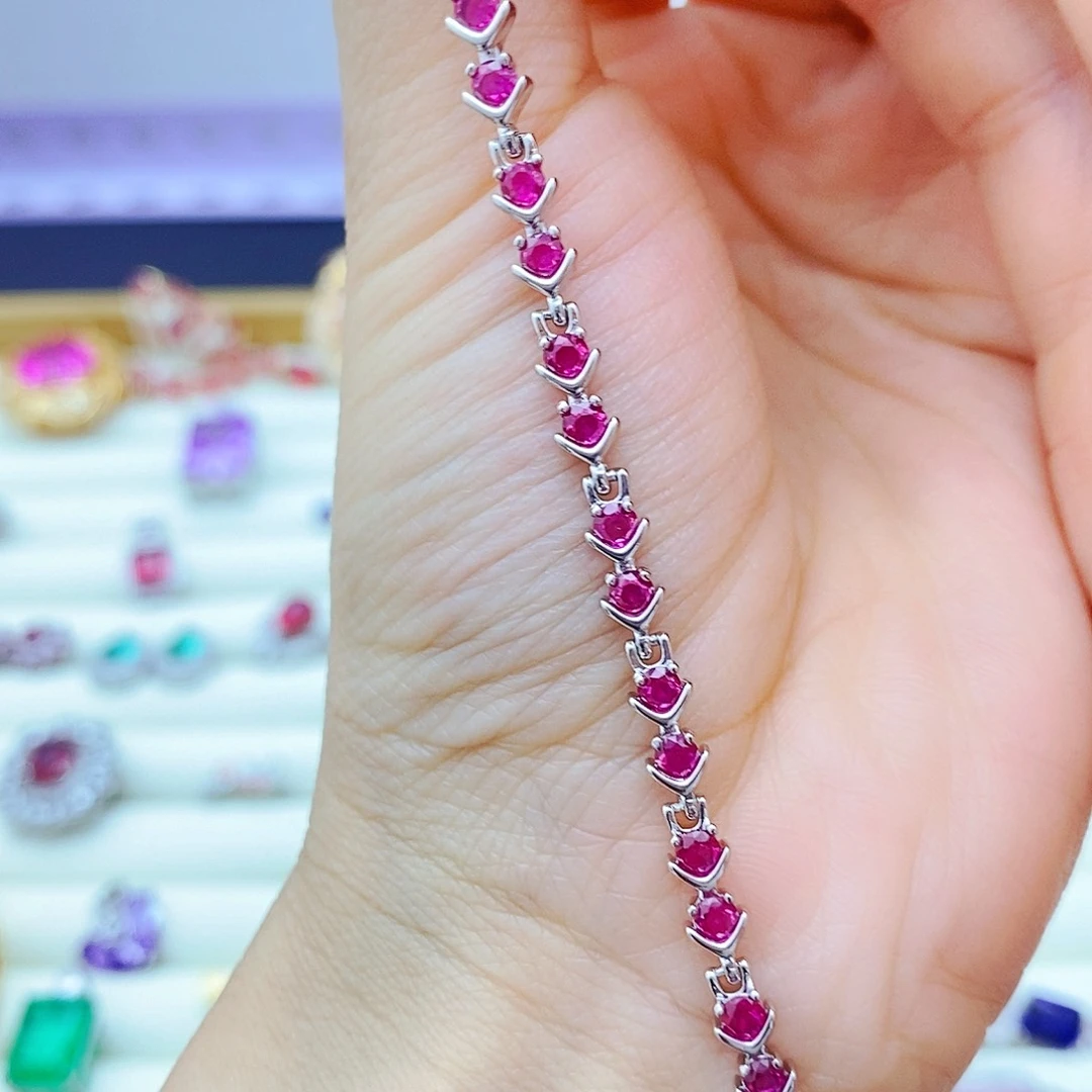 未镶嵌手链红宝石