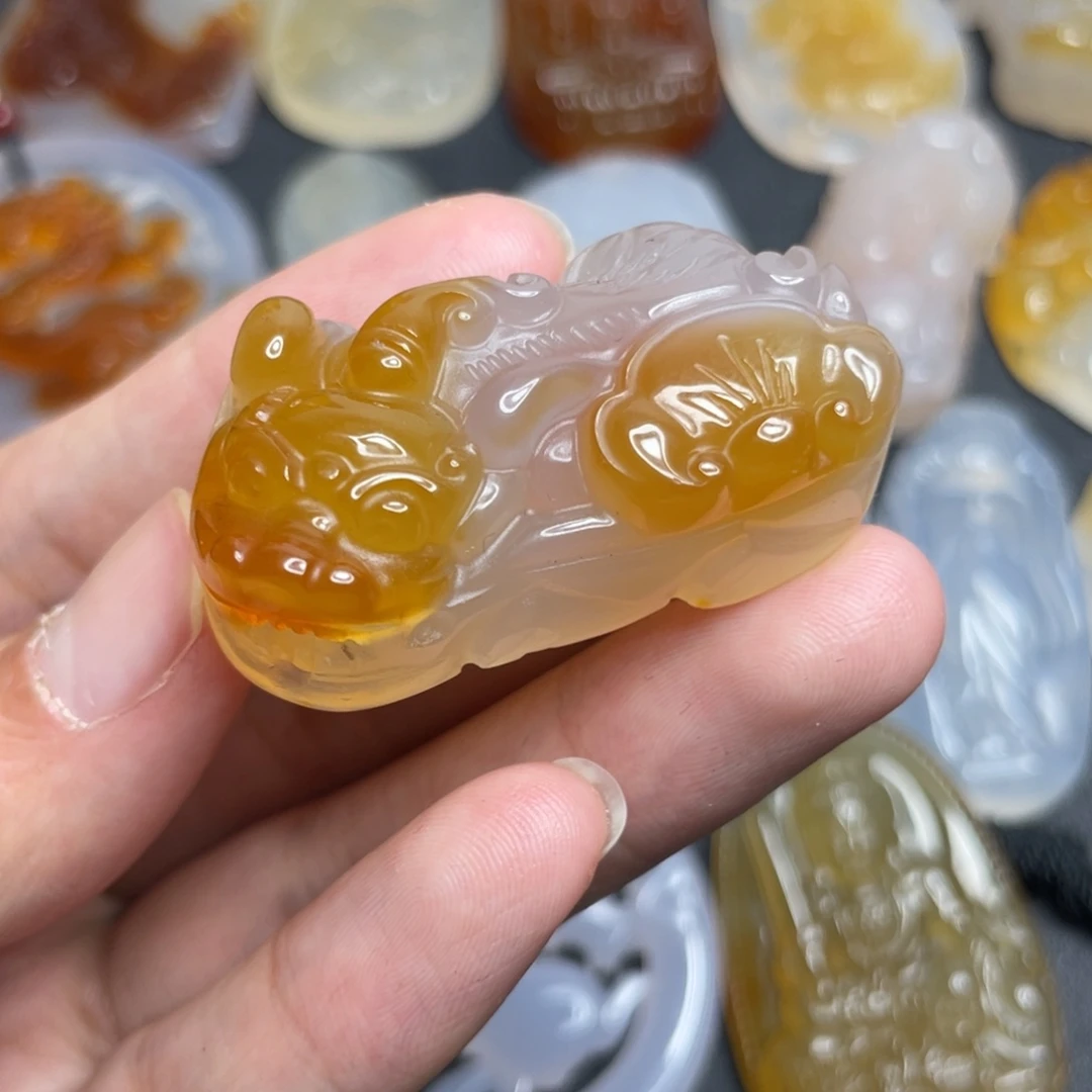 玛瑙/玉髓未镶嵌颈饰