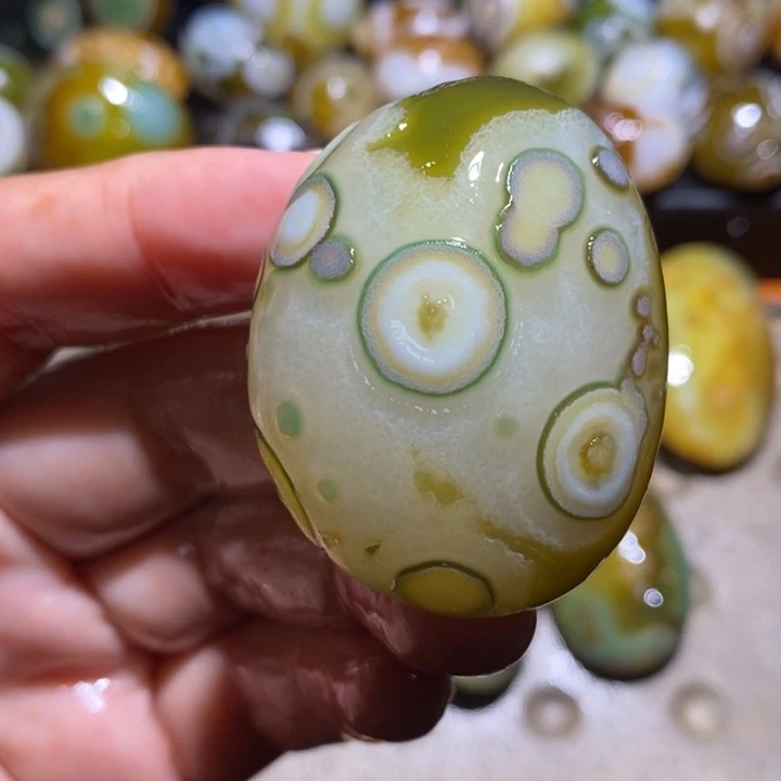 玛瑙/玉髓未镶嵌珠宝半成品