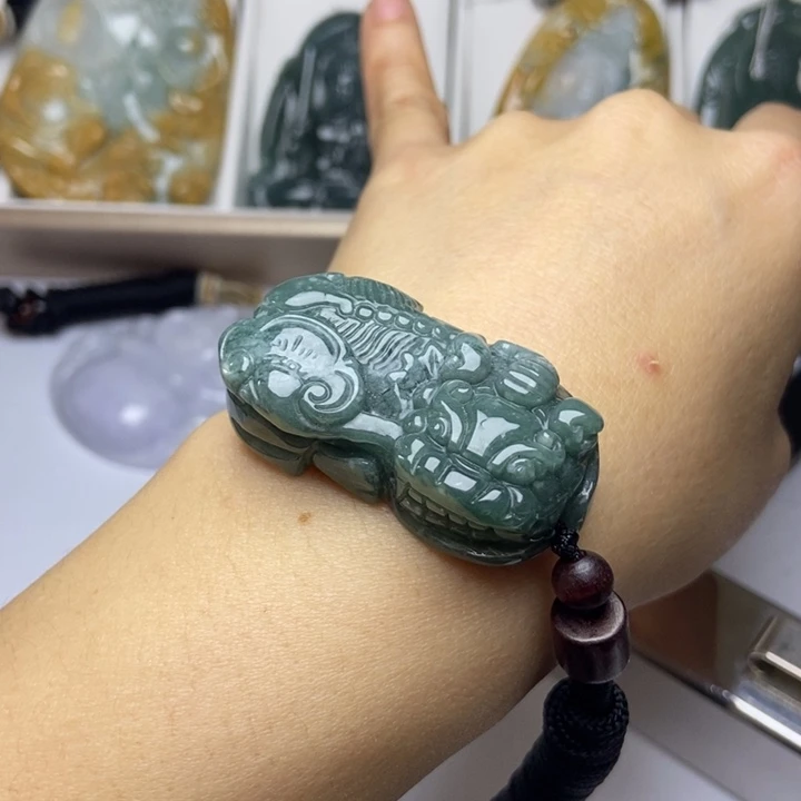 翡翠未镶嵌挂件翡翠