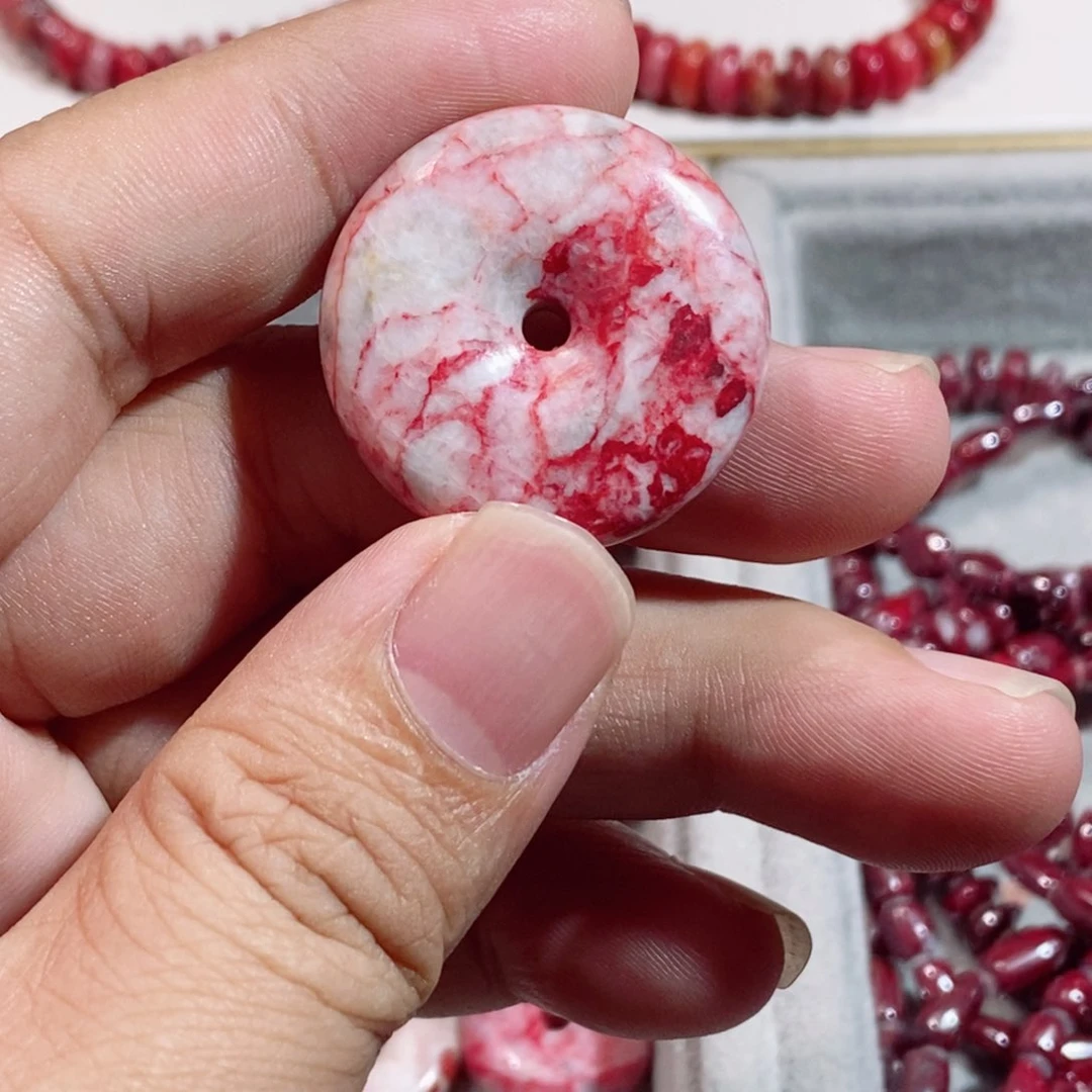 天然辰砂原石平安扣