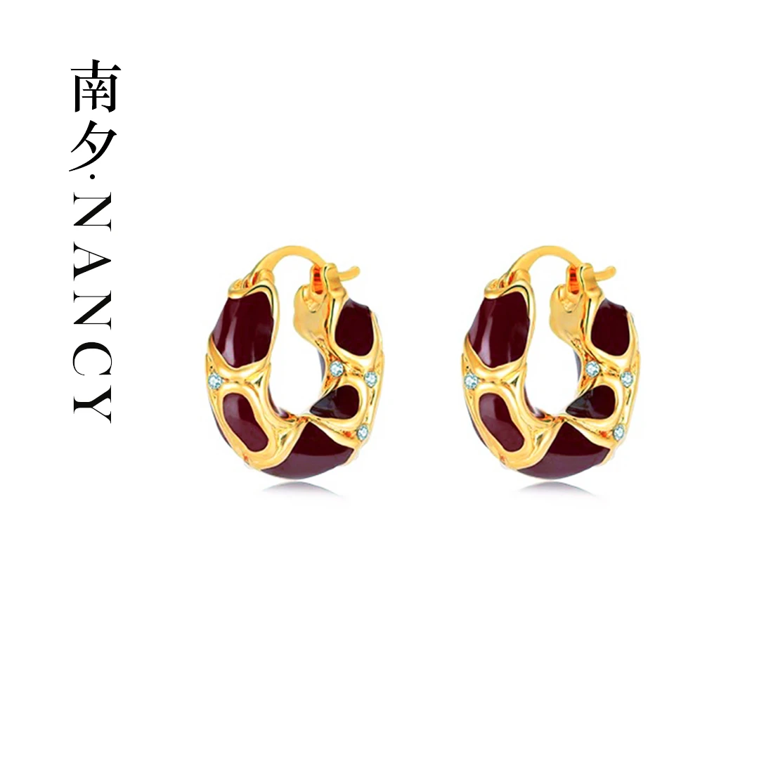 铜合金耳饰 酒红色珐琅滴釉小耳圈轻奢复古安哥拉红耳扣N10264