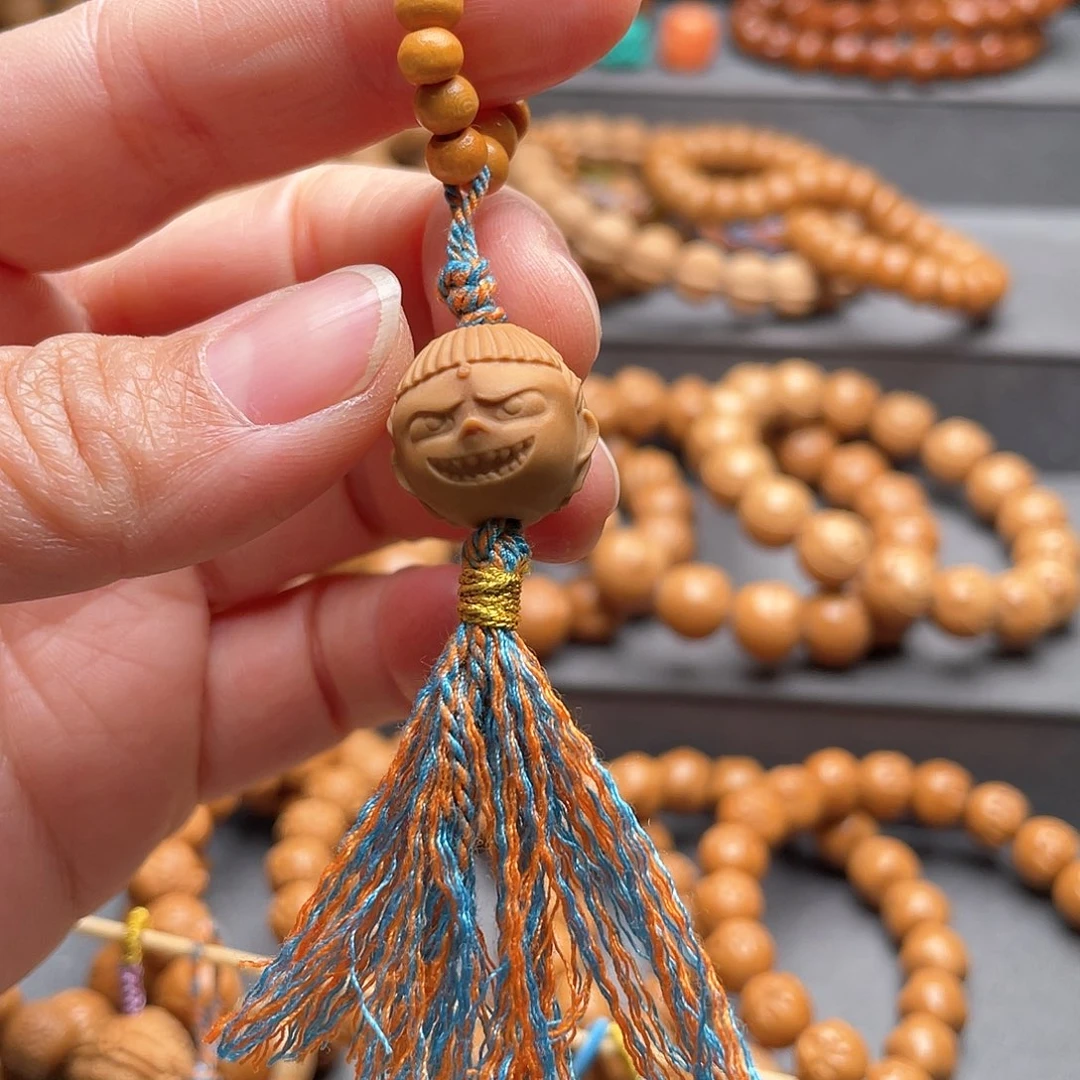 猴头核桃吊坠满****?哪吒提溜