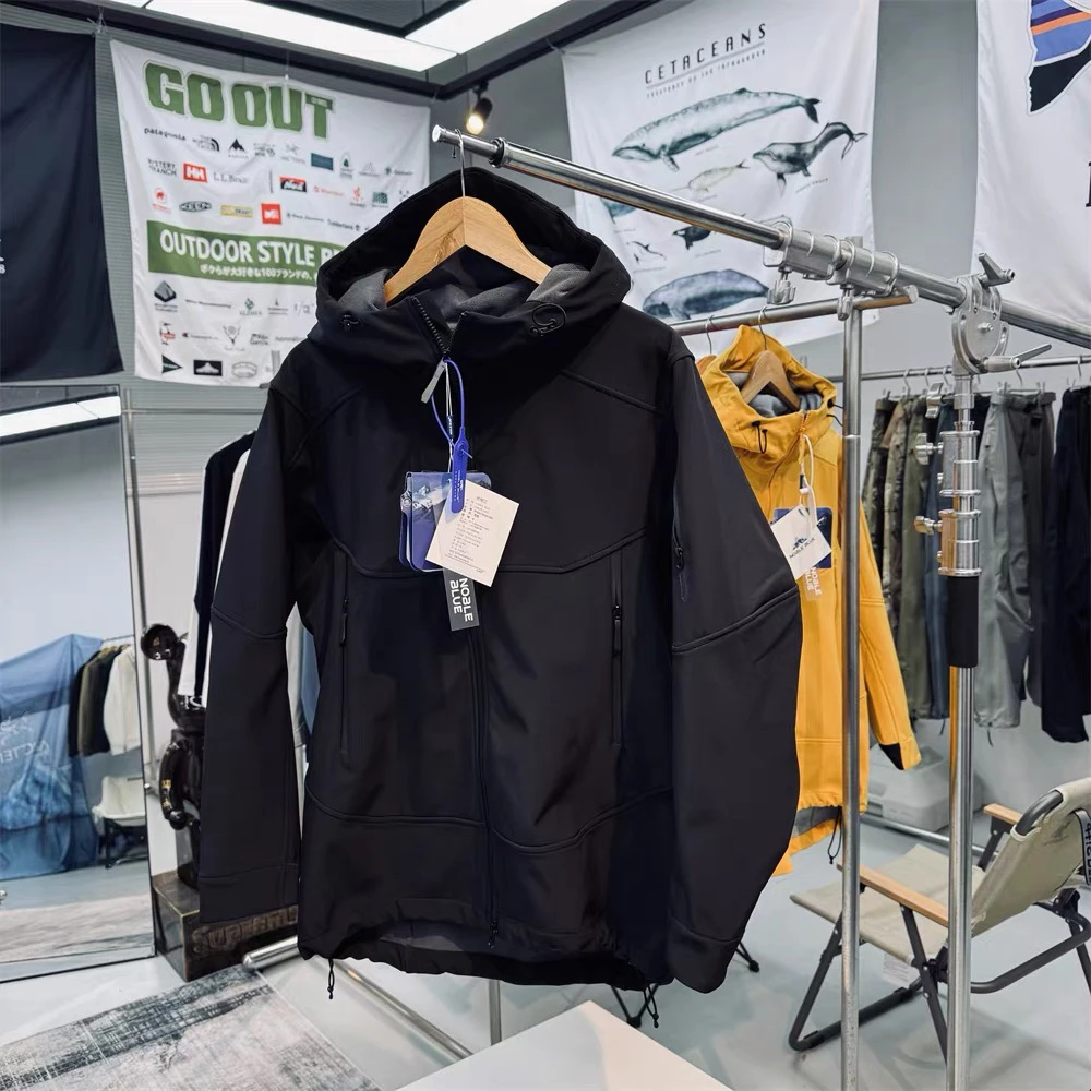 户外加绒软壳冲锋衣防风防泼水徒步登山运动连帽外套保暖休闲夹克