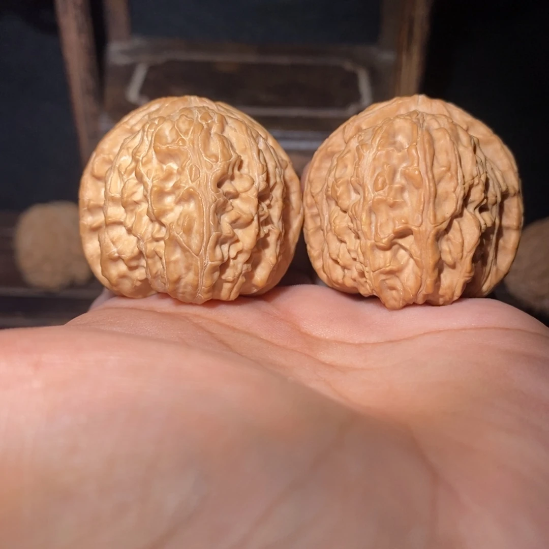 桃核把件40尺球白