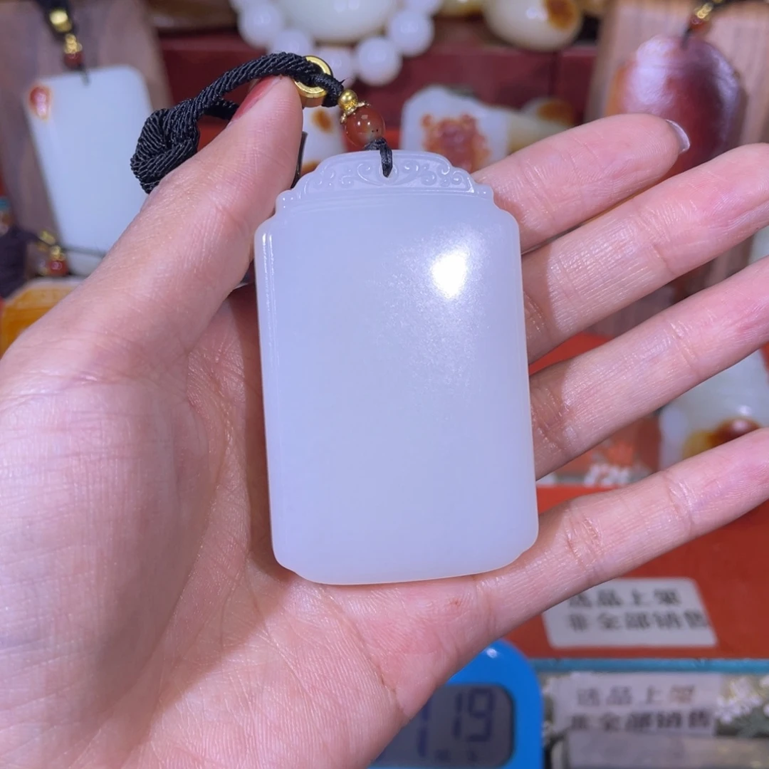 噗***哈和田玉未镶嵌挂件