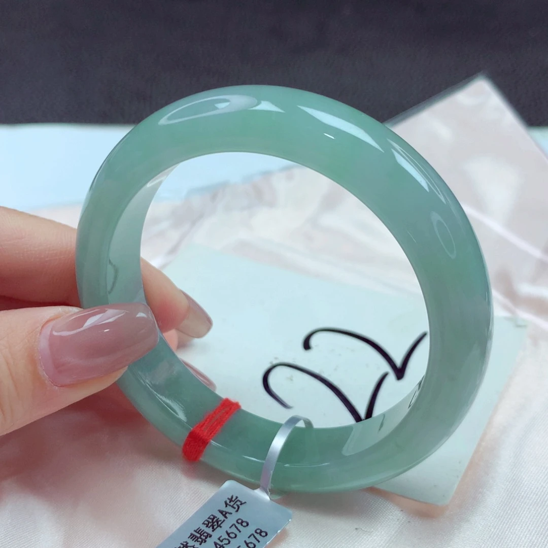 翡翠手镯未镶嵌手镯56