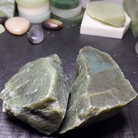 和田玉未镶嵌摆件