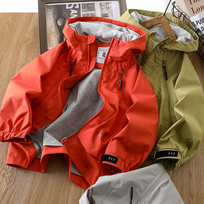 男童2025年春季新款连帽冲锋衣中大童酷帅外套儿童三防户外上衣潮