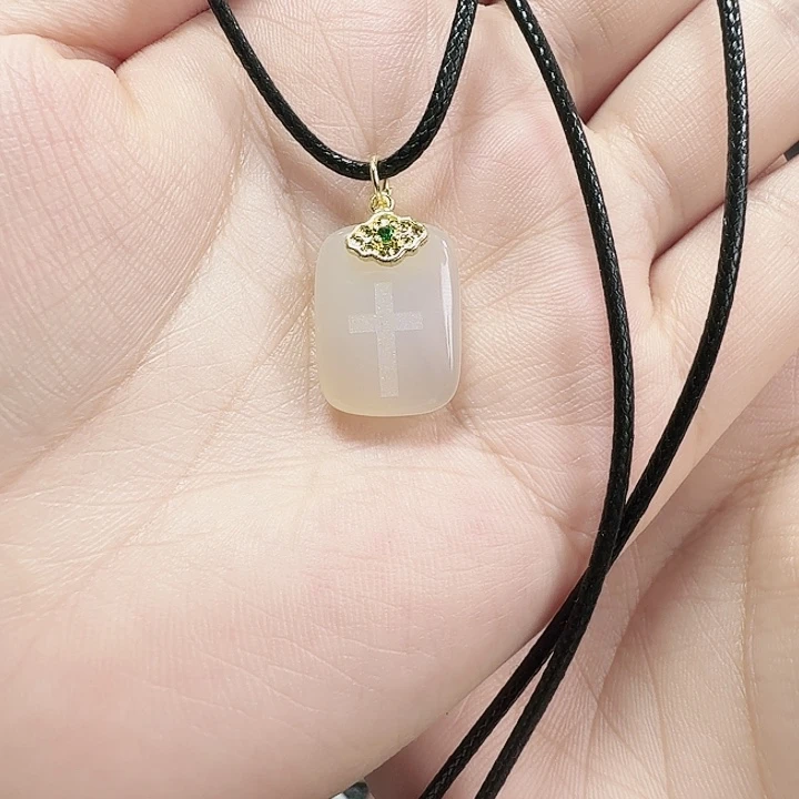 玛瑙/玉髓颈饰合金