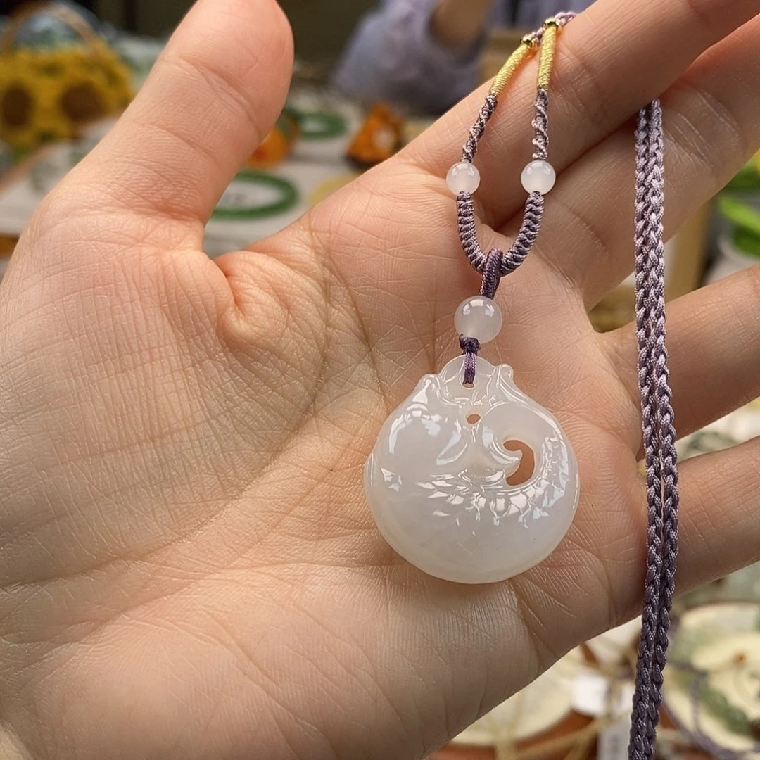 和田玉吊坠(不含链)未镶嵌?***子