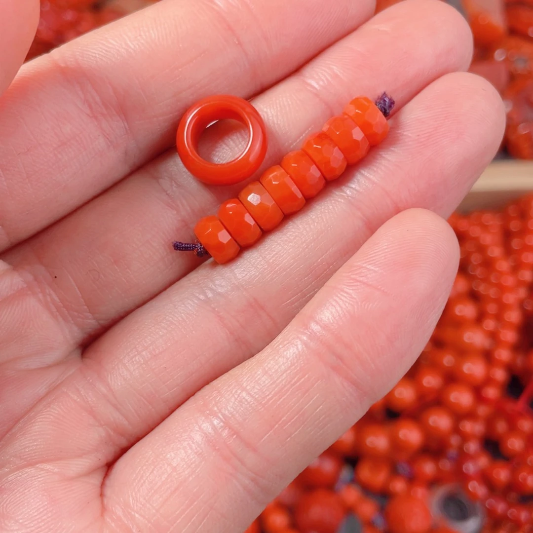 南红玛瑙配饰未镶嵌艾**言