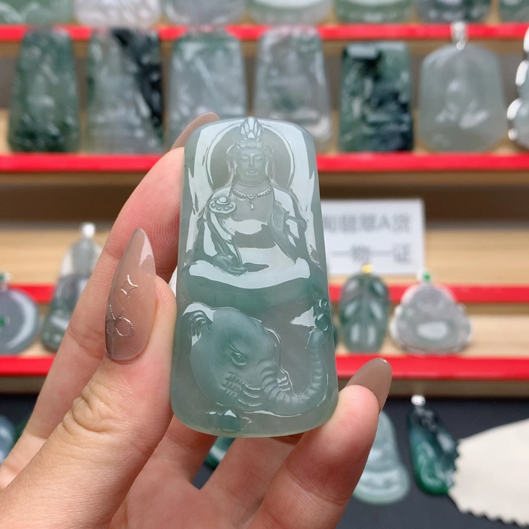 颈饰未镶嵌翡翠普贤