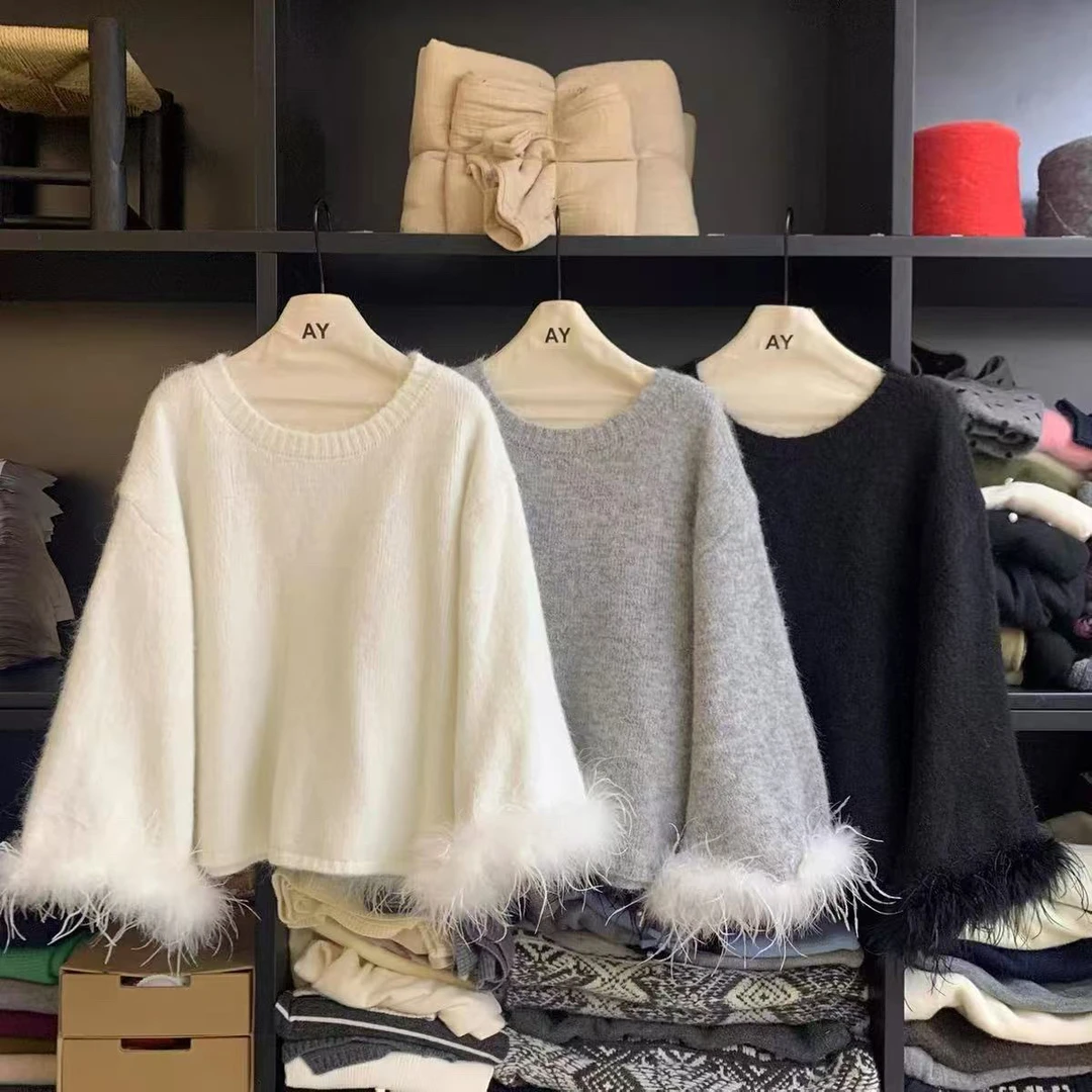 韩系时尚温柔性感千金名媛温柔羽毛袖保暖百搭宽松圆领套头毛衣女