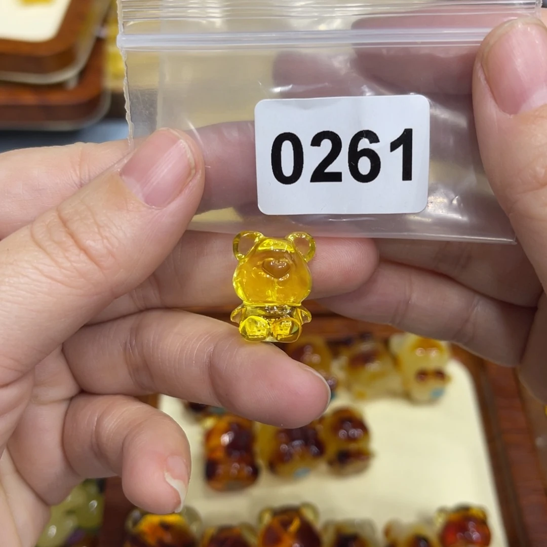 琥珀珠宝奇石未镶嵌