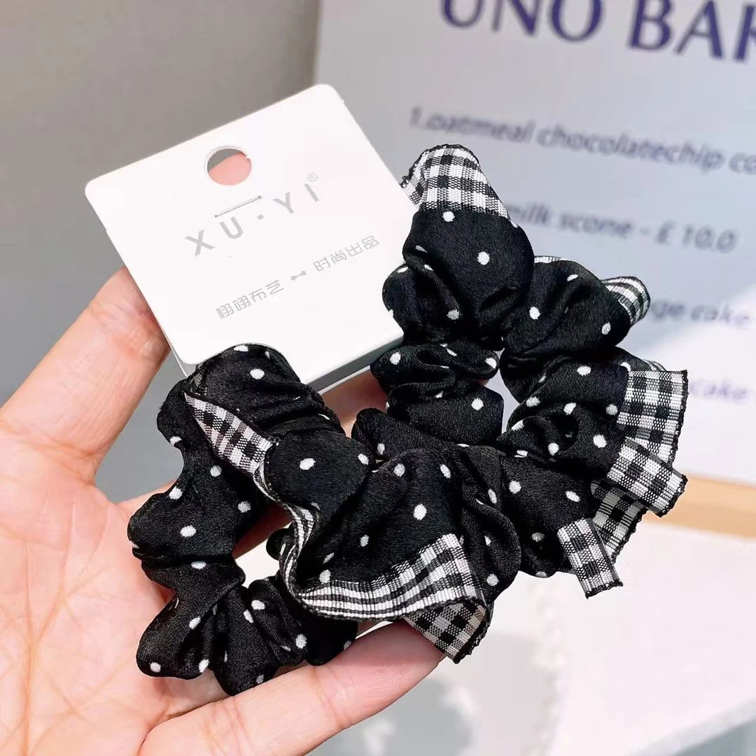 B-0793（满10米飞）2个黑白波点格子肠圈女孩上学发绳皮筋  发圈