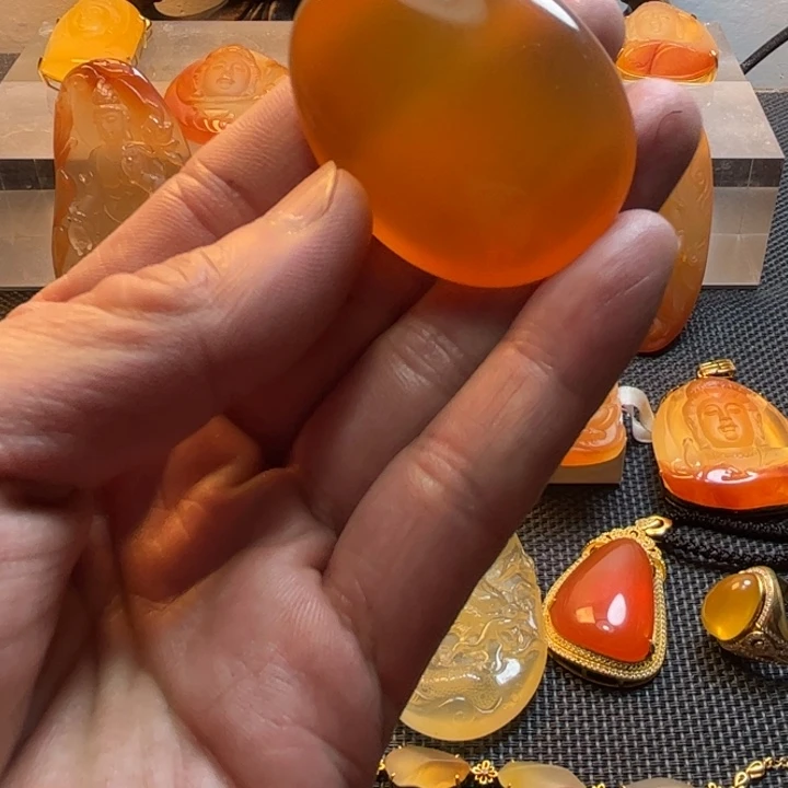 石英质玉颈饰未镶嵌沐**行