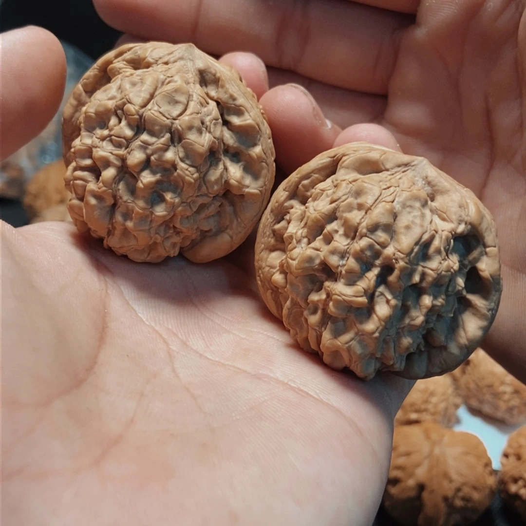 文玩核桃吊坠龙鼎