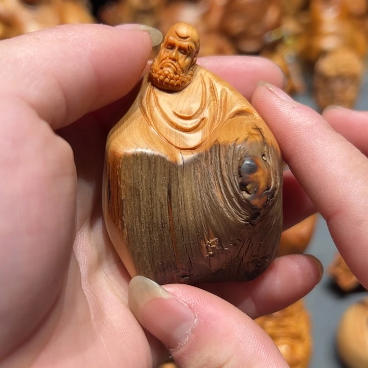 柏木（崖柏）点点关注