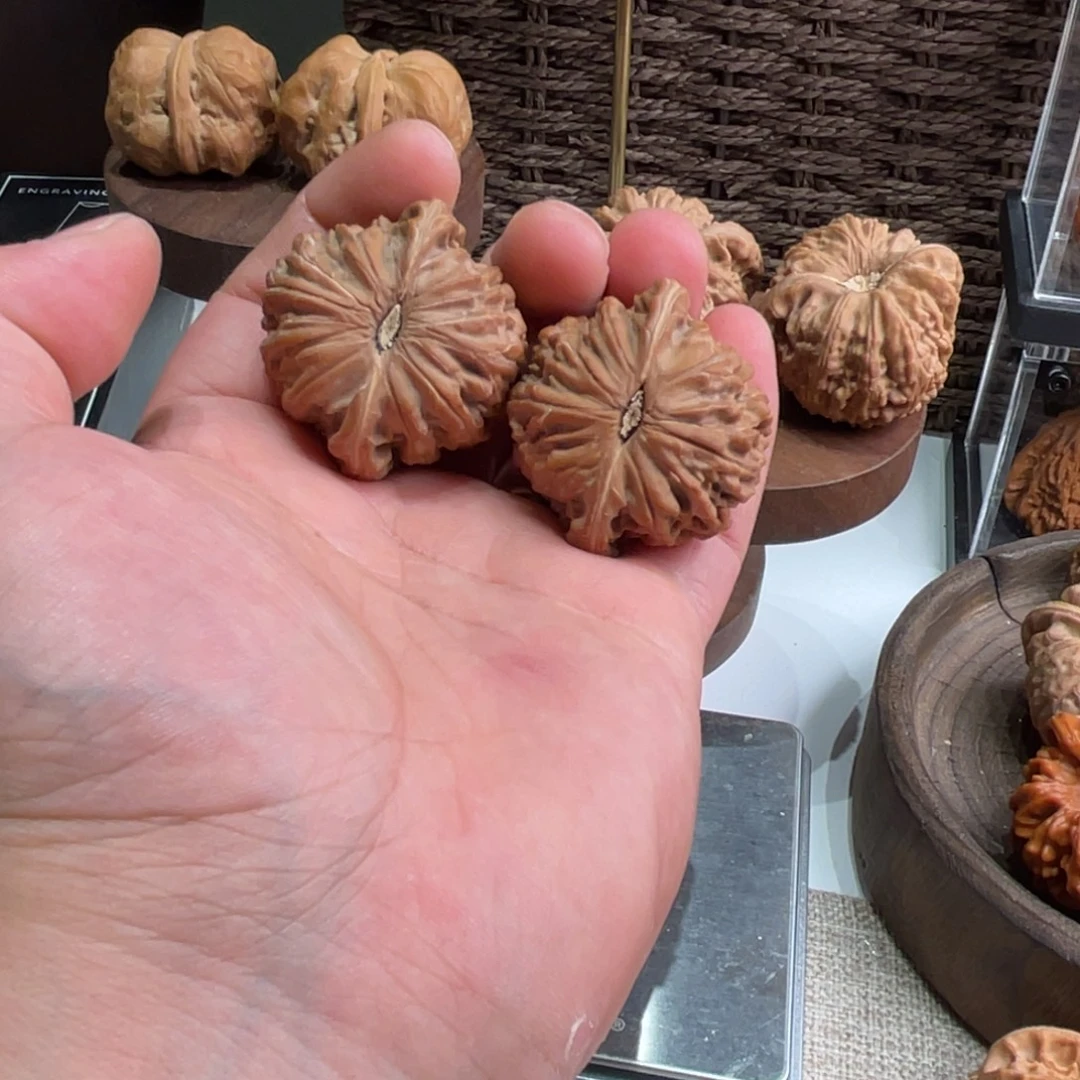 ****文玩核桃把件磨盘43