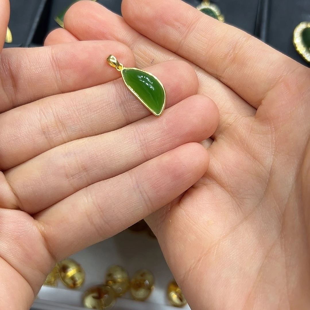 和田玉银S925镶嵌颈饰玄*?