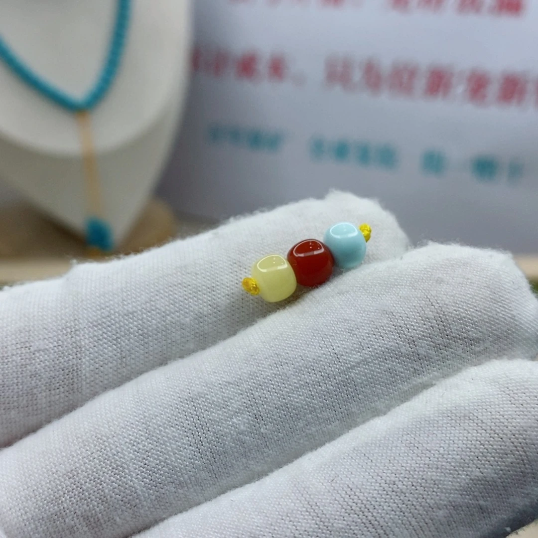 南红玛瑙未镶嵌珠宝奇石