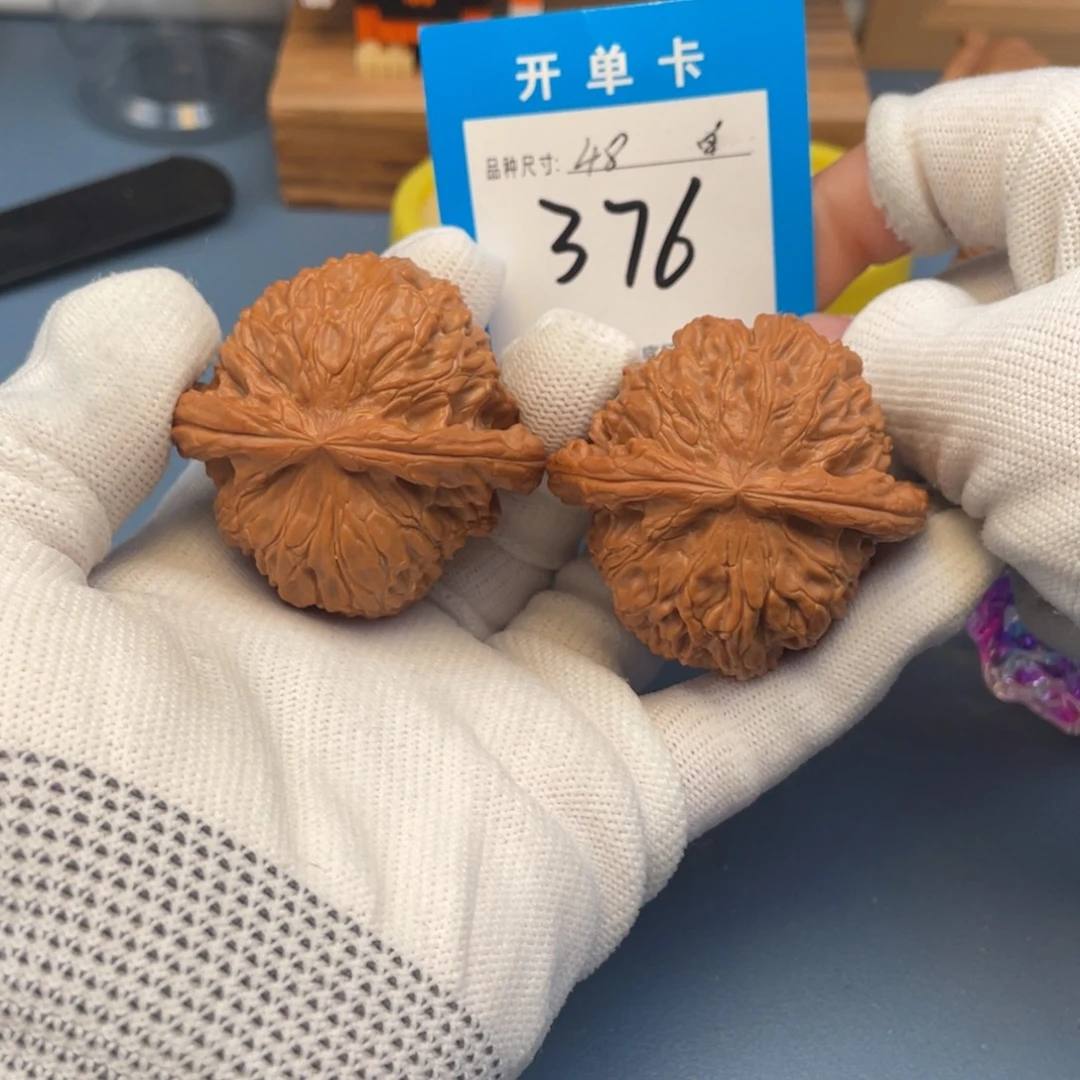 核桃文玩核桃白狮子