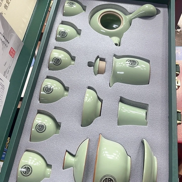 孤品茶具套装等。