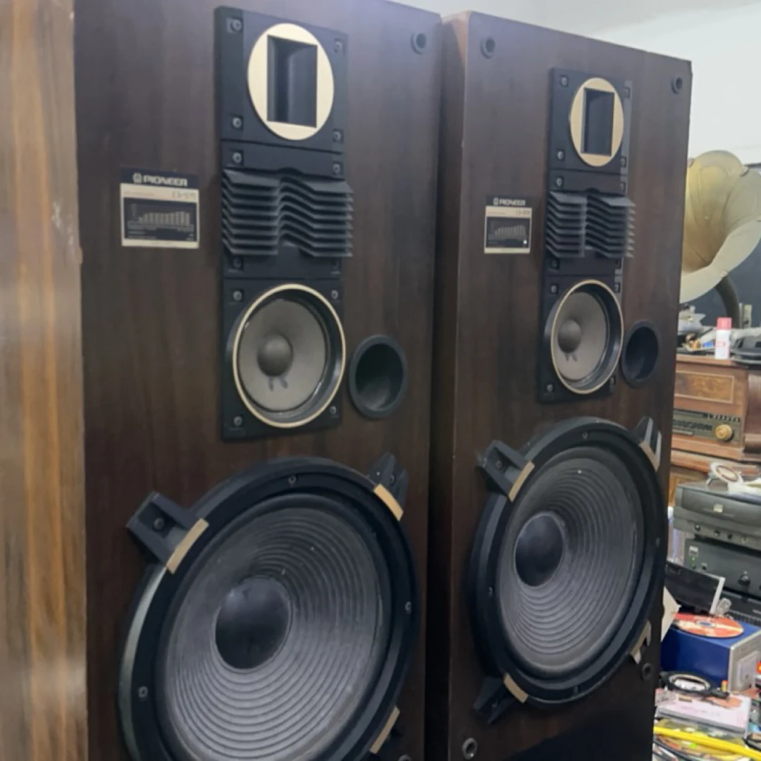 9新  先锋 979落地音箱（成色不好）