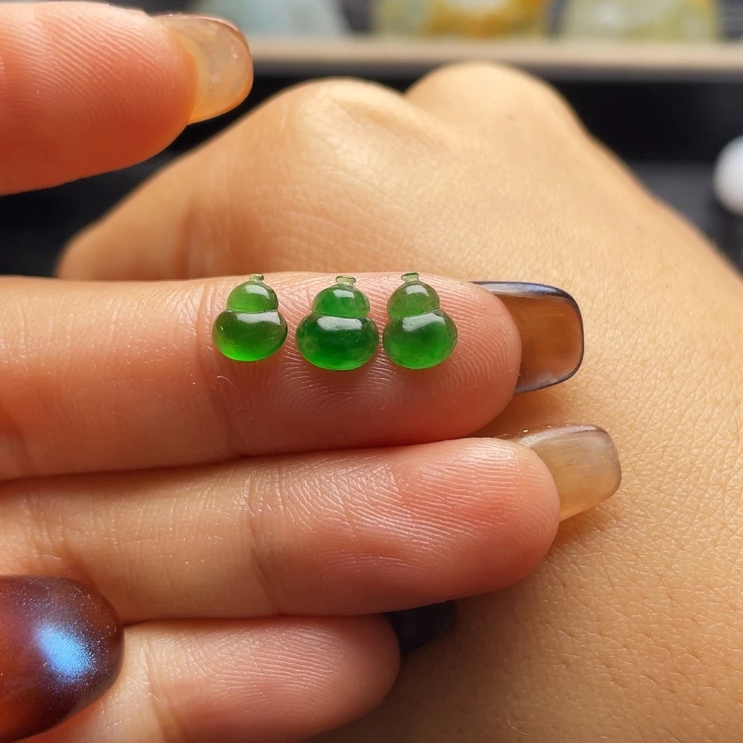 未镶嵌定制翡翠珺**晔天然