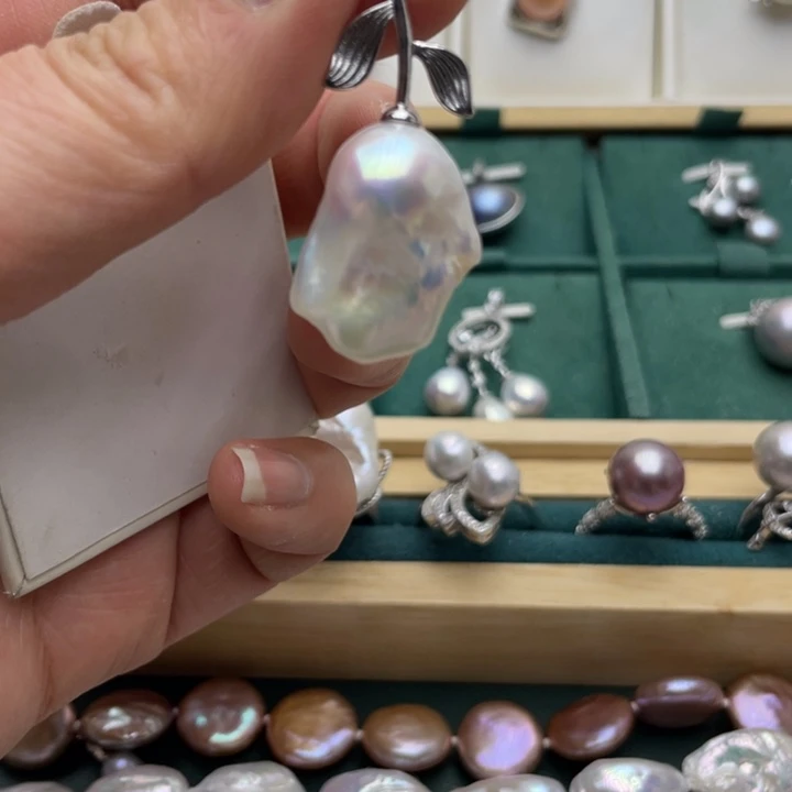 淡水珍珠吊坠(不含链)合金玫**士