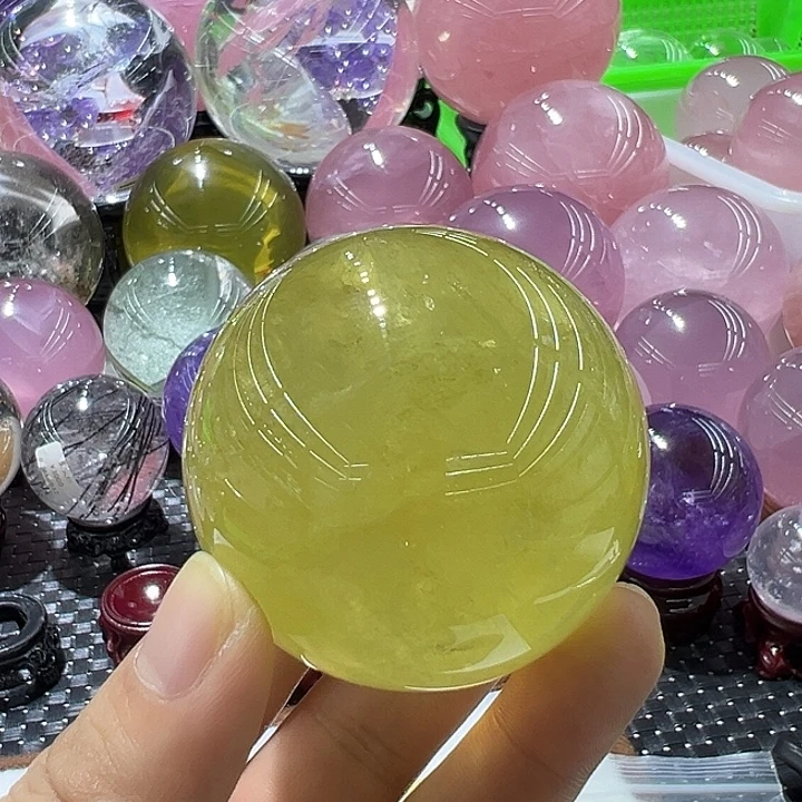 一***。水晶珠宝半成品未镶嵌