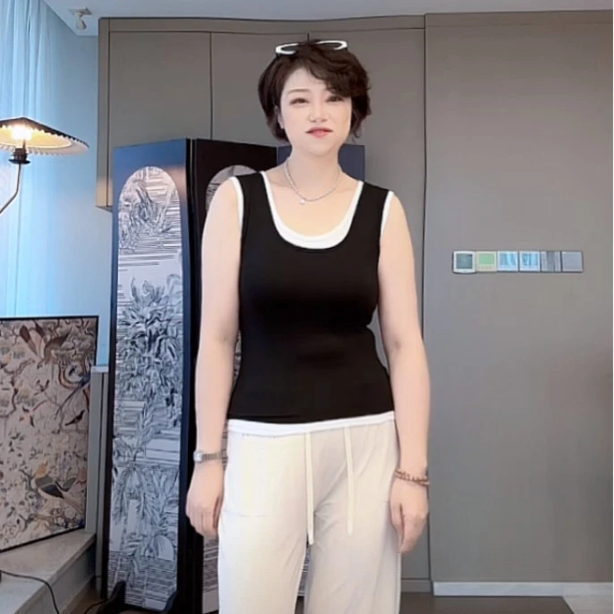 【U.M】人品瑜伽背心免穿文胸假两件款背心