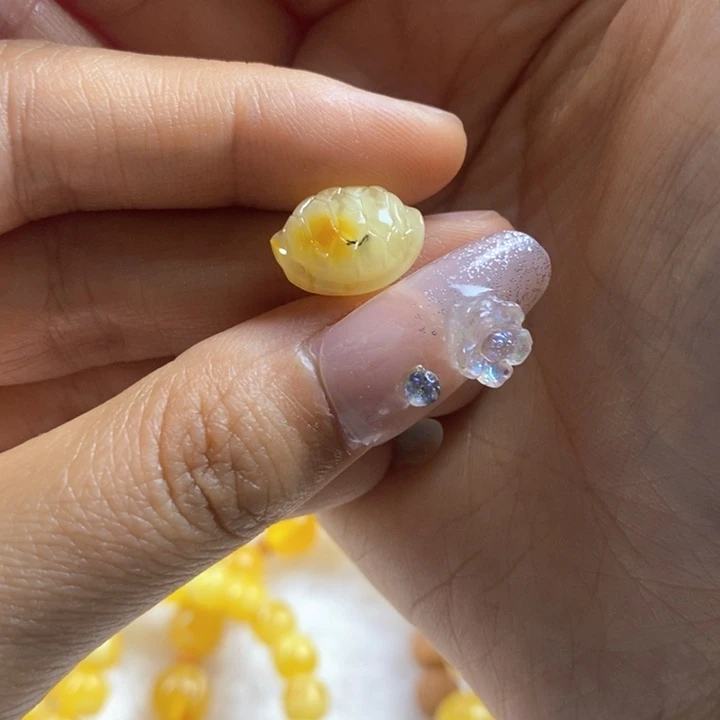 未镶嵌蜜蜡裸石小****懈微瑕