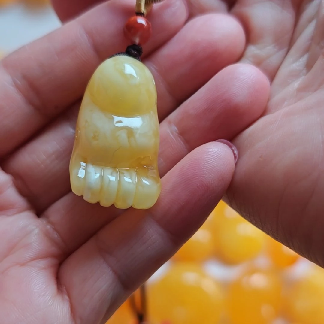 蜜蜡吊坠(赠链)未镶嵌