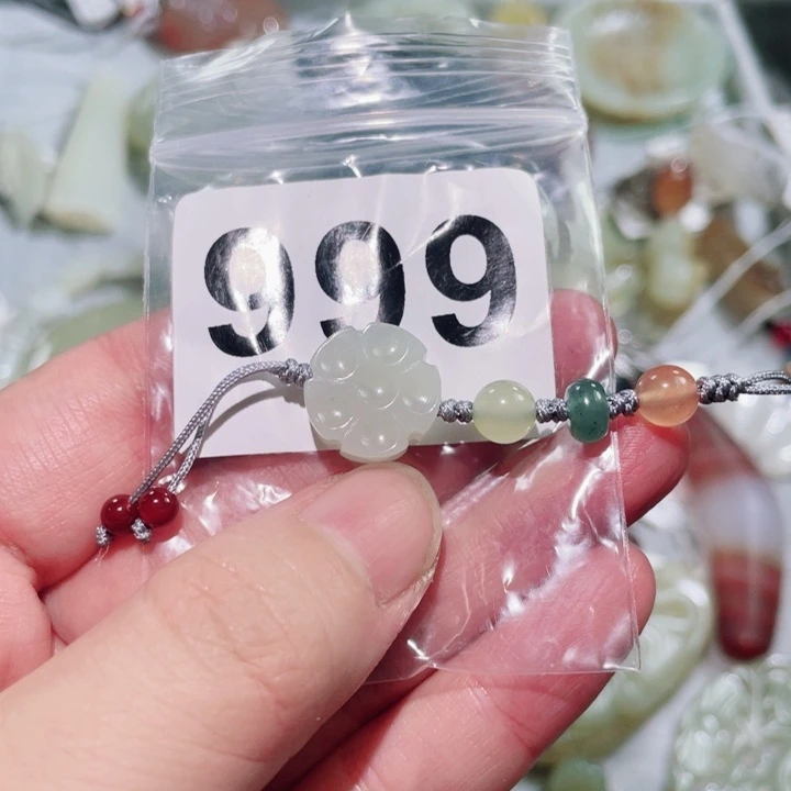 和田玉（黄玉）未镶嵌颈饰