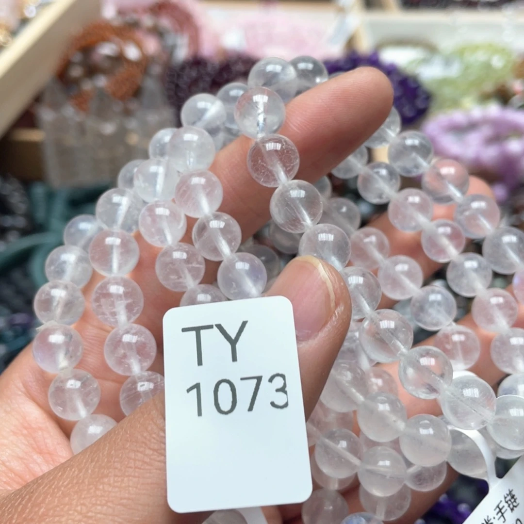 水晶多样性发一只未镶嵌