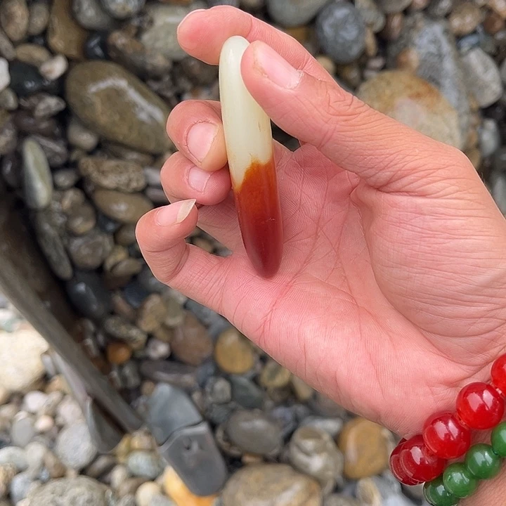 未镶嵌和田玉（糖玉）车挂