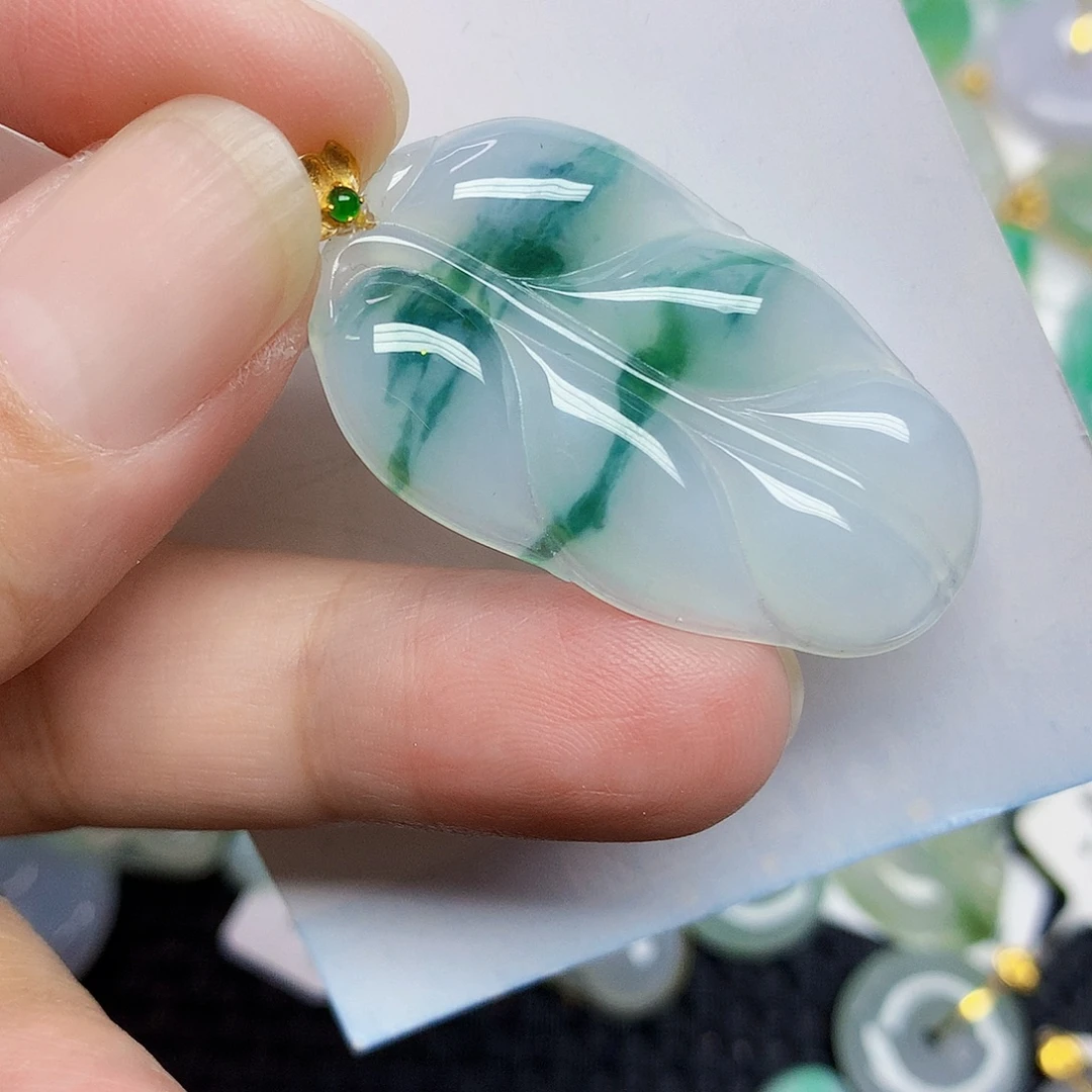 翡翠18K金镶嵌颈饰4467799