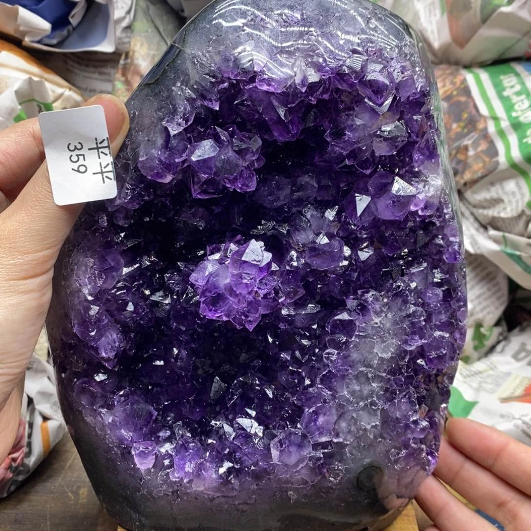 紫晶乌拉圭未镶嵌