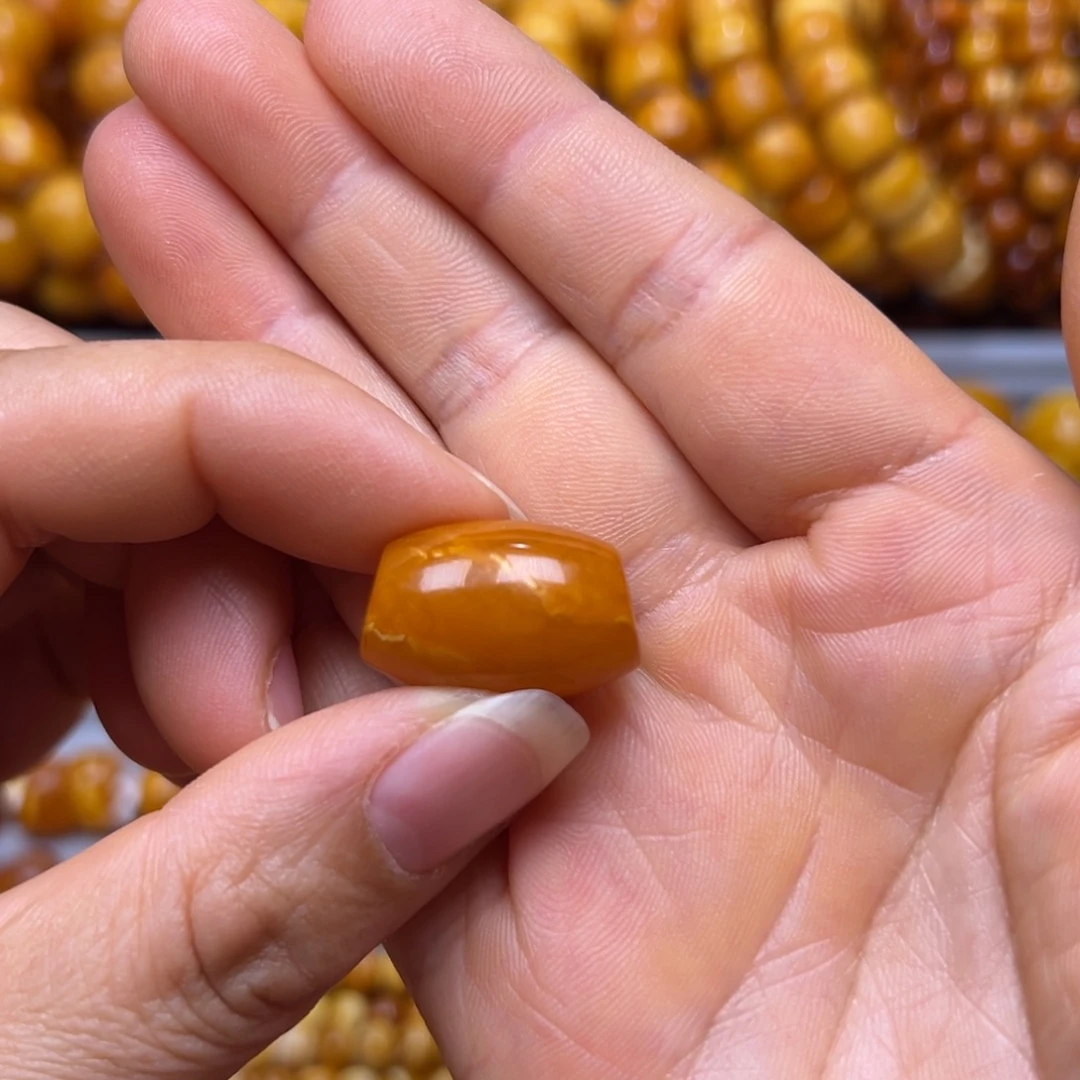 琥珀未镶嵌吊坠(不含链)