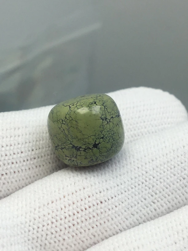 原矿高瓷绿松石网花老型，直径15*13.5左右