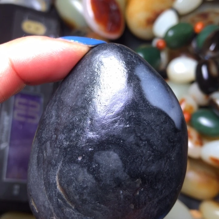 和田玉（翠青玉）未镶嵌珠宝奇石