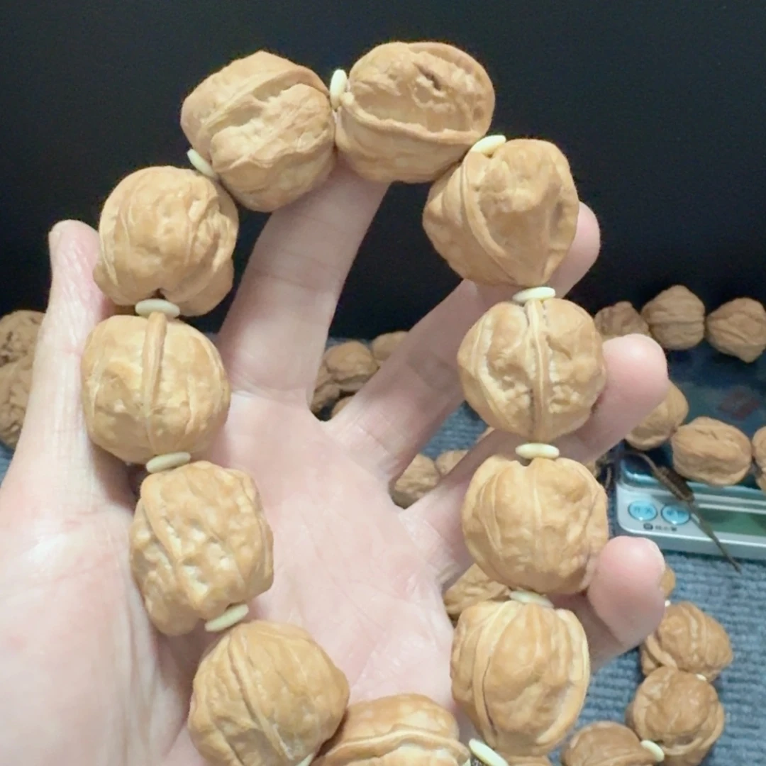 文玩核桃把件蛤蟆头异形手持