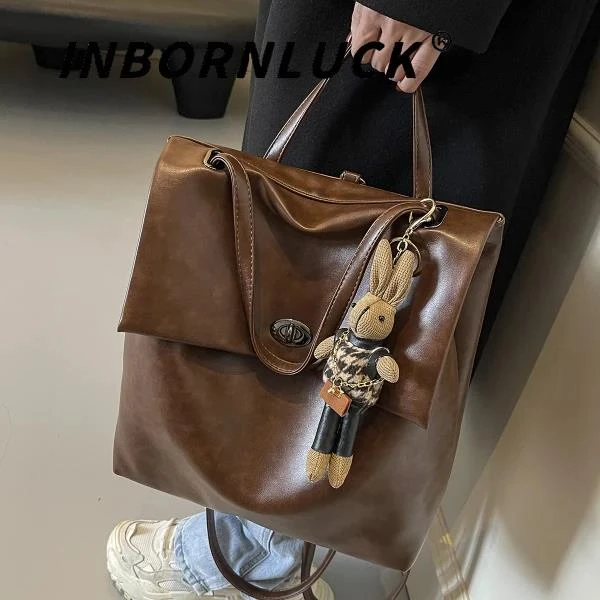 高级感复古大容量女式双肩包2024新款秋冬季学院风后背包学生书包