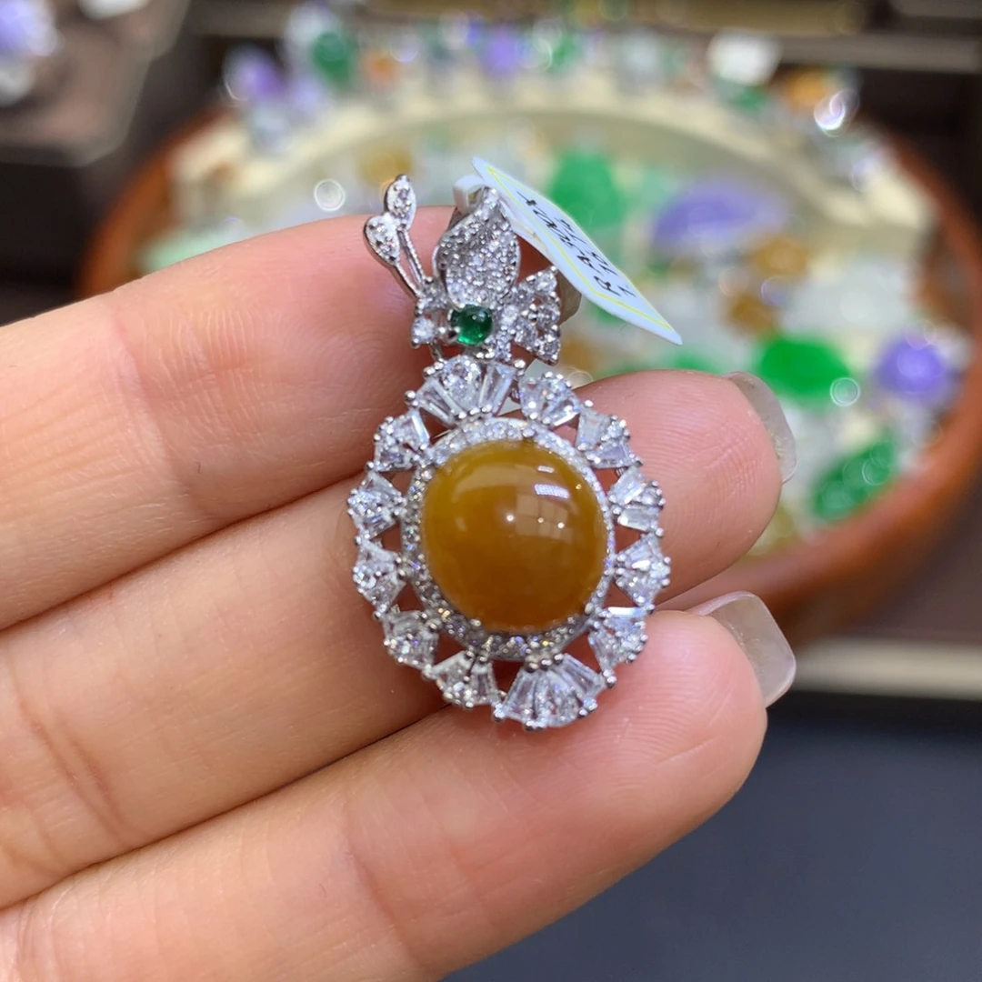 翡翠颈饰银S925镶嵌翡翠吊坠