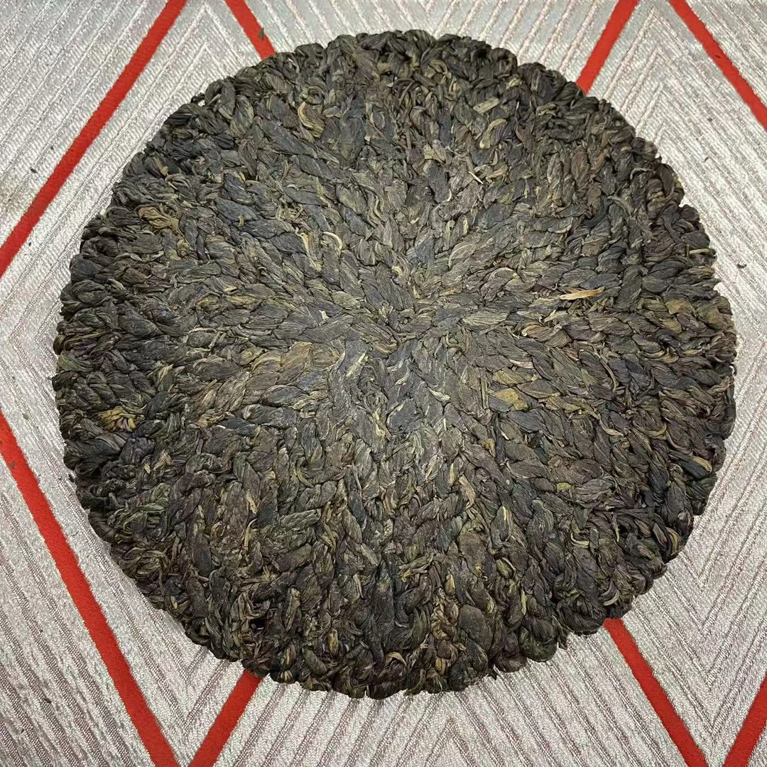 一公斤辫子茶普洱生茶