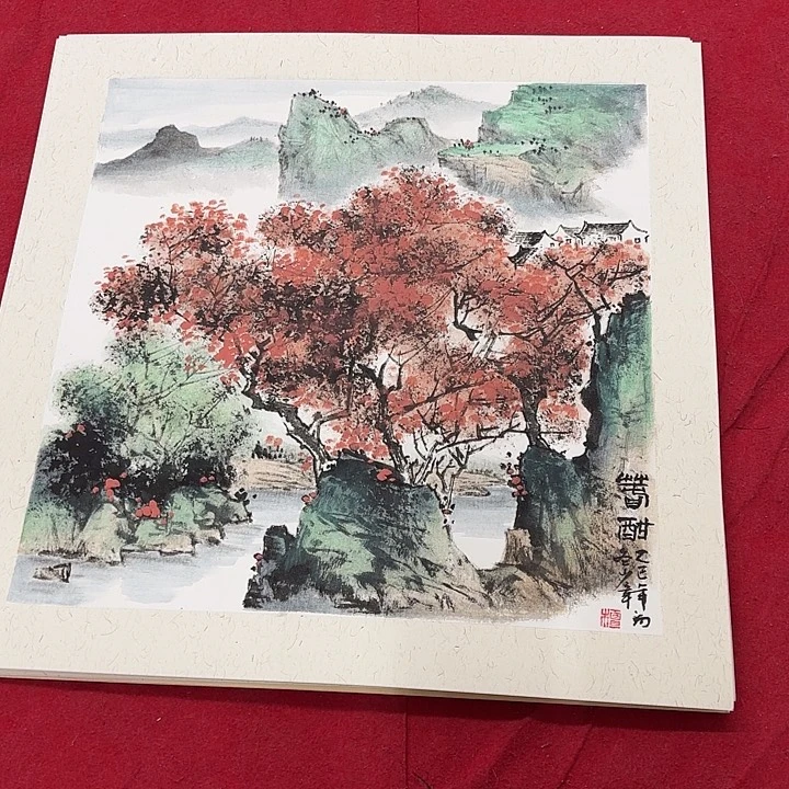 国画花鸟等多种鸟类的栖息