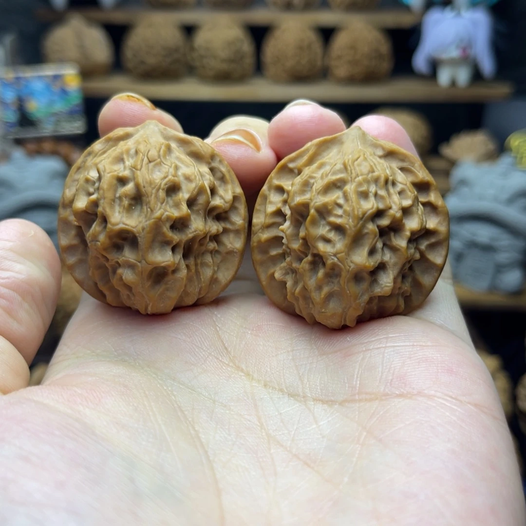 文玩核桃吊坠37尺全家福玲珑