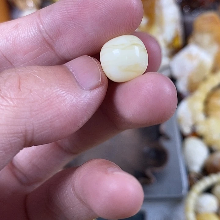 琥珀未镶嵌裸石我